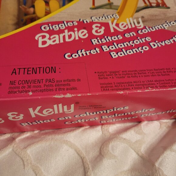 Giggles 'n Swing Barbie & Kelly Playset 1998 - Picture 14 of 17